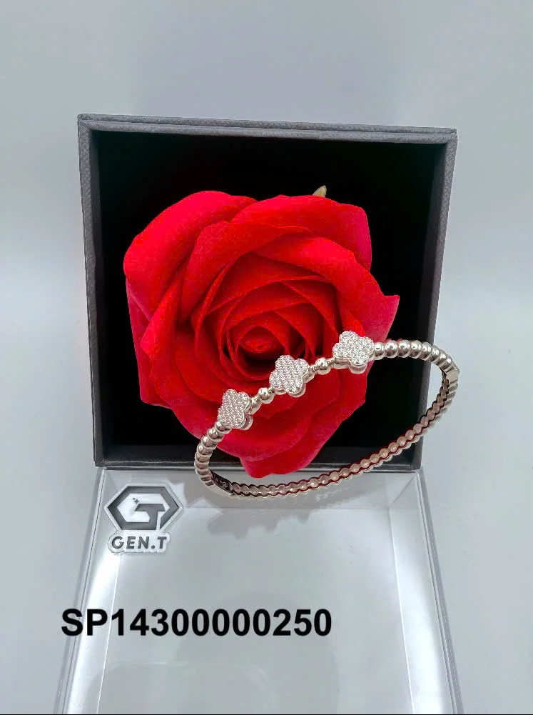 Nhẫn bạc trang sức